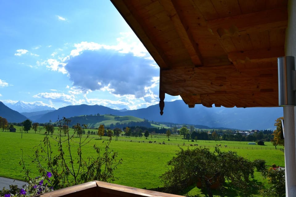 Balcony/Terrace, Garden view, Mountain view