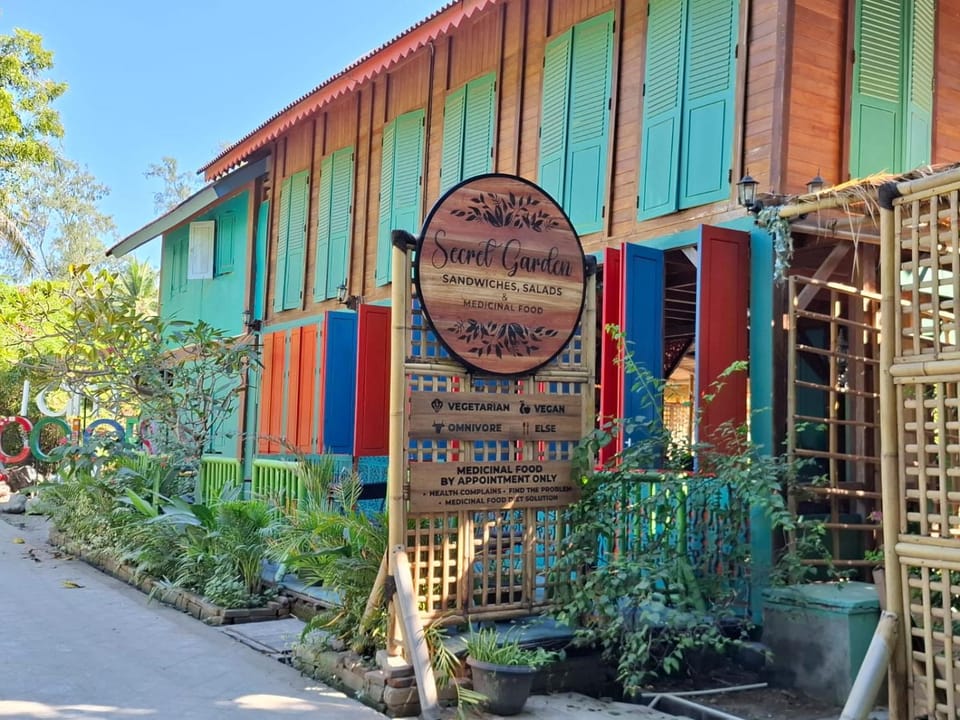 Bleu Verde, The Self Healing Hotel & Retreat Hotel in Pemenang