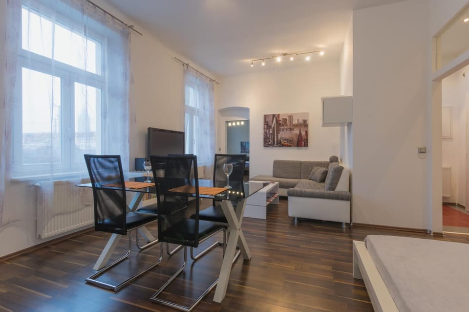 Living room, Dining area