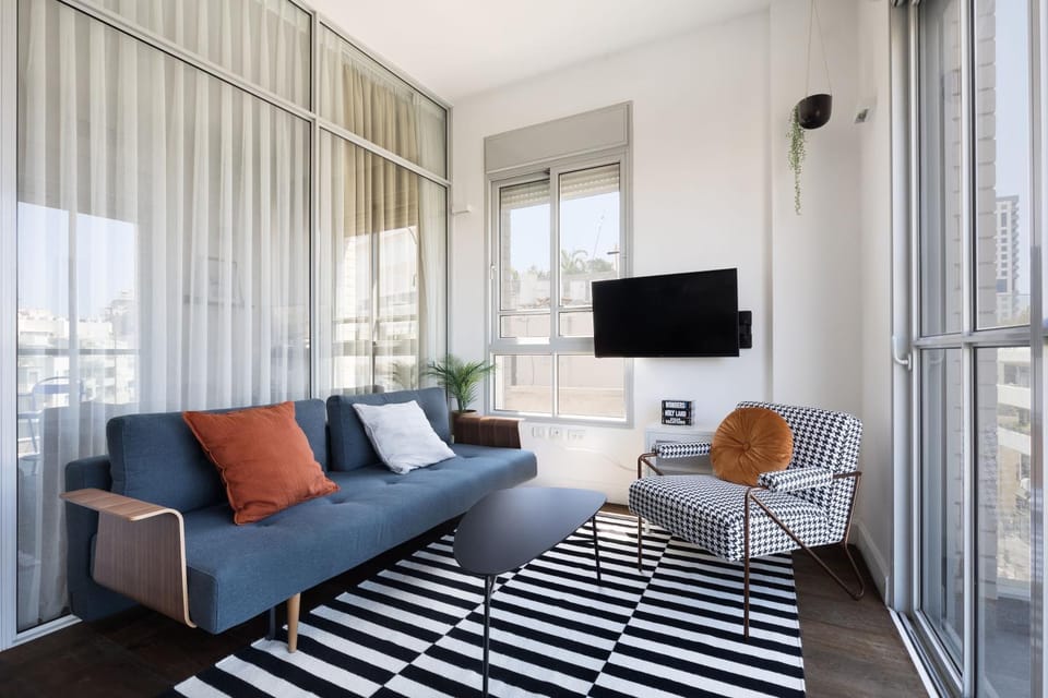 Bauhaus Boutique by TLV2RENT Apartment in Tel Aviv-Yafo