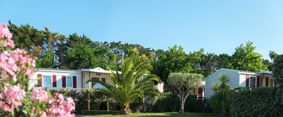 Les Sables du Midi Campground/ 
RV Resort in Occitanie