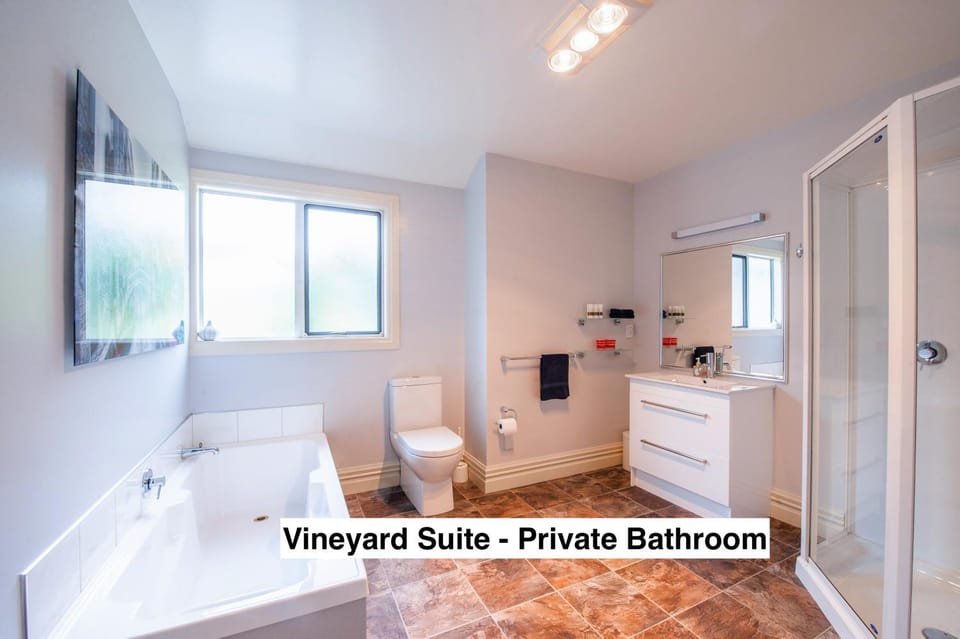 Bathroom, Photo of the whole room
