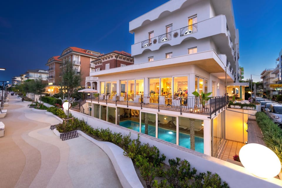 Property building, Pool view, Swimming pool