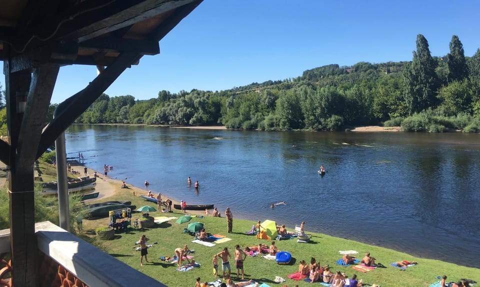 Property building, Natural landscape, Activities, Fishing, View (from property/room), Beach, Canoeing, River view