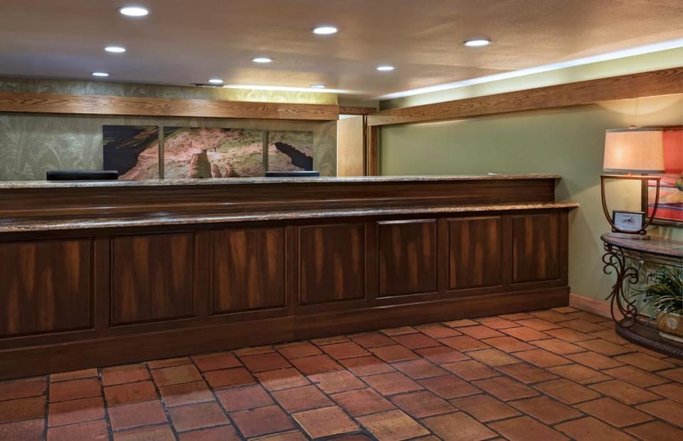 Lobby or reception, Lobby or reception