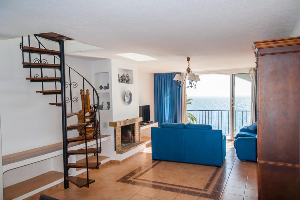 Living room, Sea view
