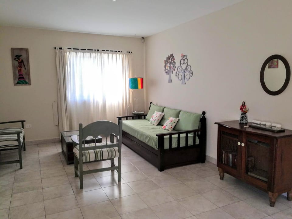 Living room, Decorative detail, Seating area
