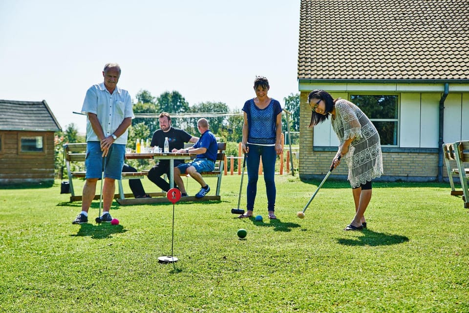 Activities, Garden, Guests, Sports