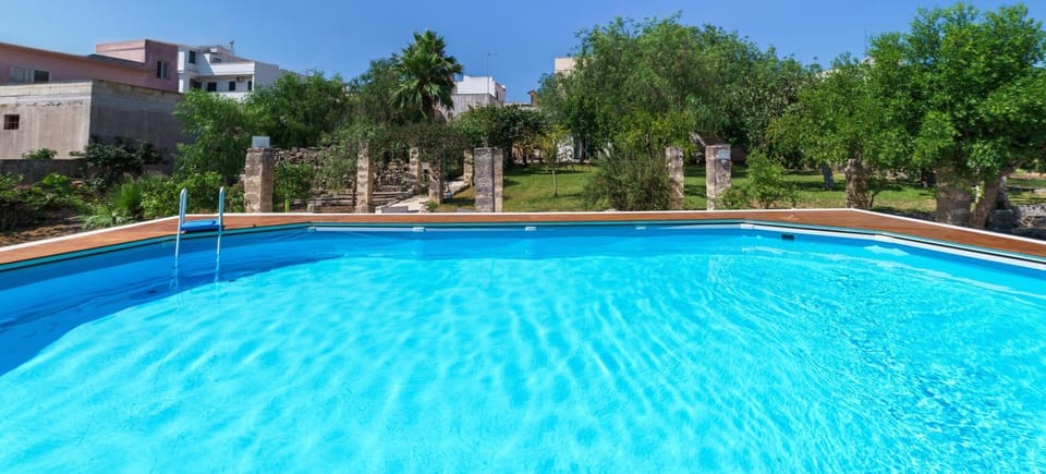 Property building, Swimming pool