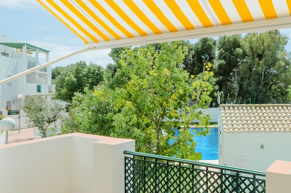 Balcony/Terrace, Pool view