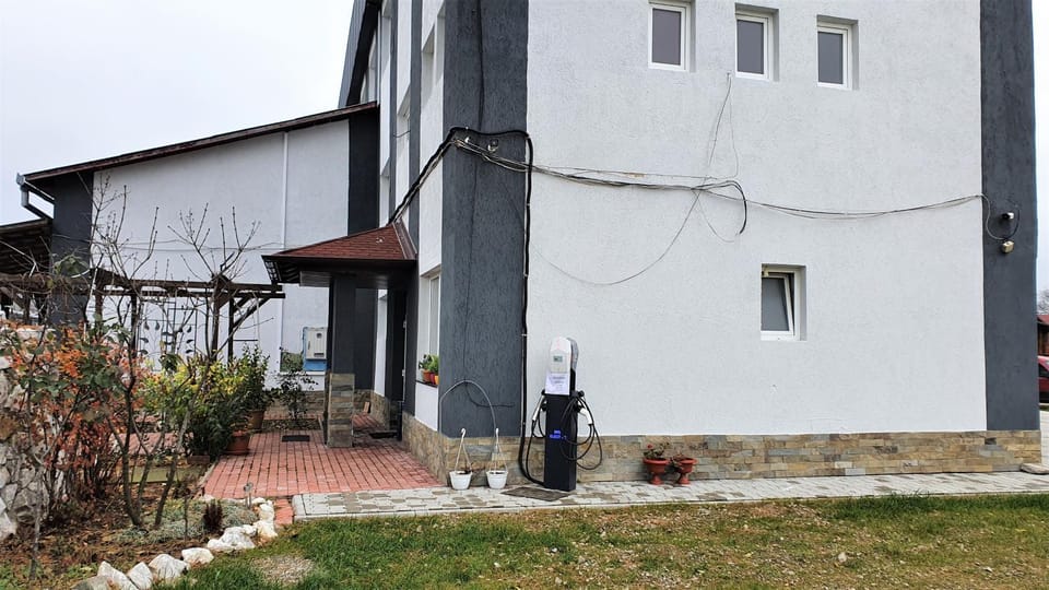 Pensiune Perla - Bistrița Năsăud Bed and Breakfast in Romania