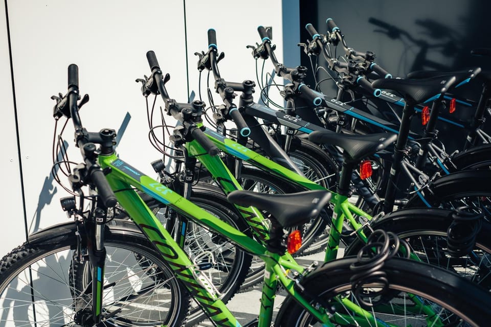 Fitness centre/facilities, Cycling