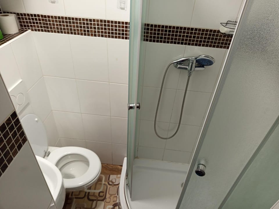 Basement Studio close to Train Station Apartment in Bratislava