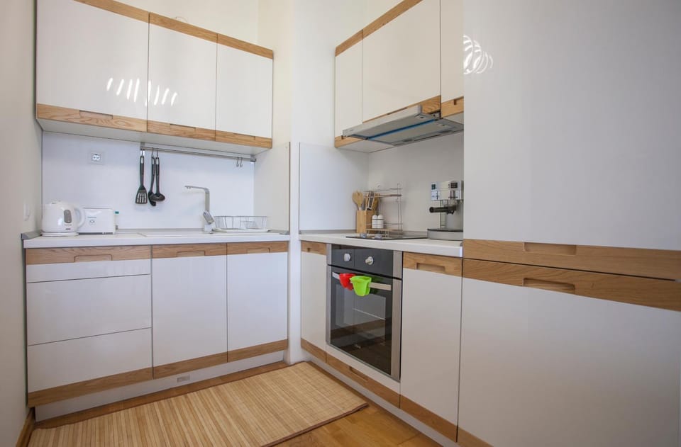 Coffee/tea facilities, Kitchen or kitchenette, dishwasher, minibar, oven, stove, kitchen