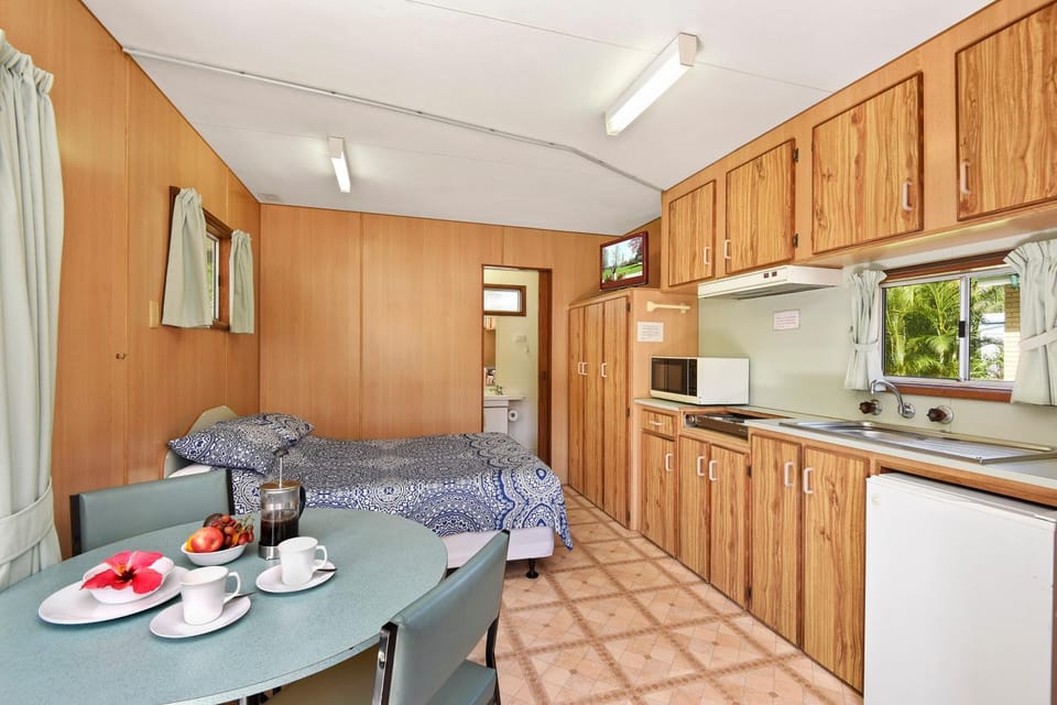 Bathroom, Kitchen or kitchenette, Bedroom