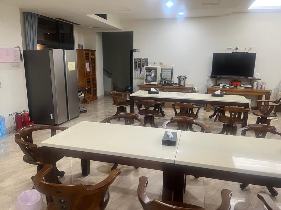 Communal lounge/ TV room, TV and multimedia