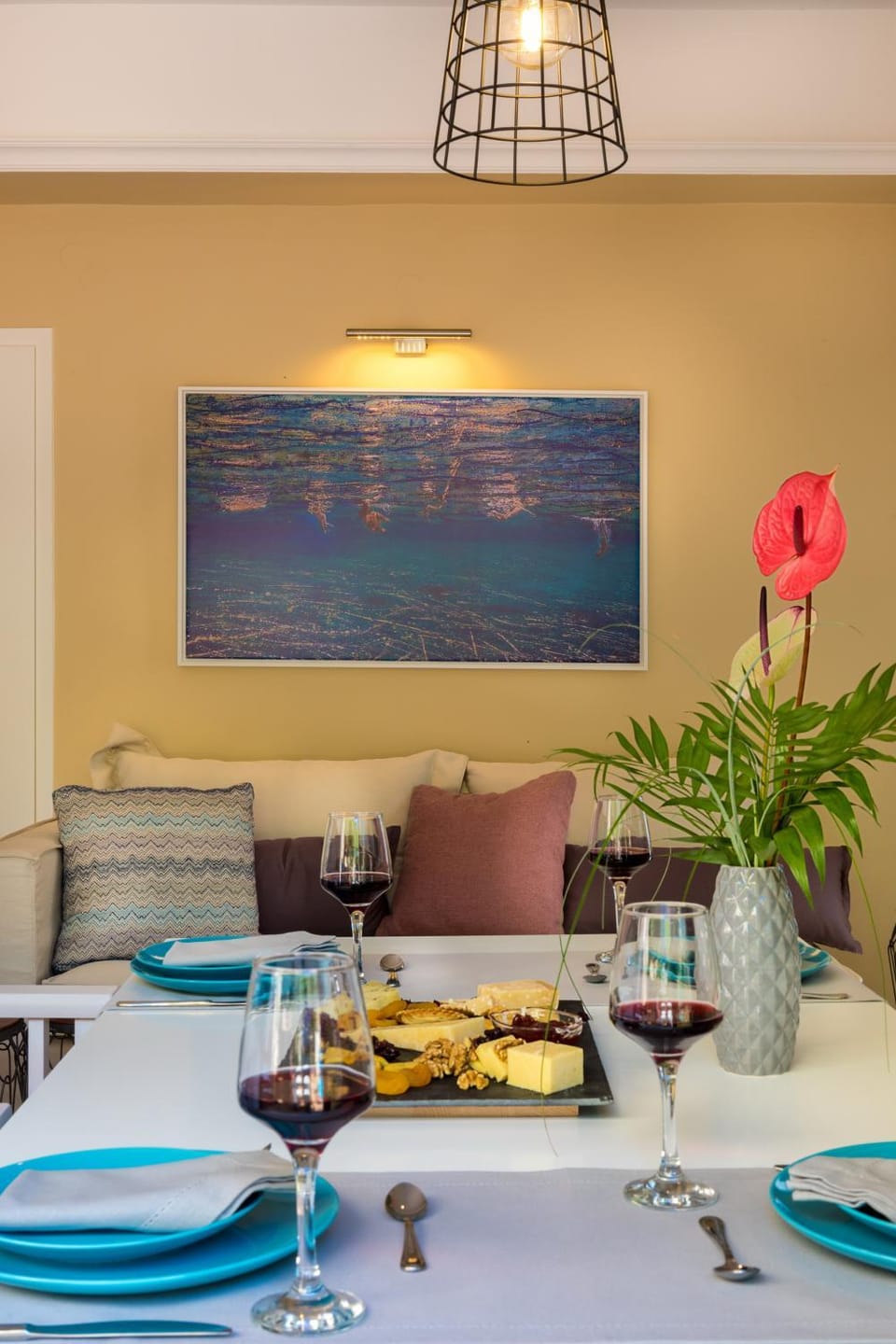 Seating area, Dining area
