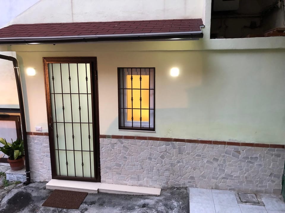 Property building, Facade/entrance