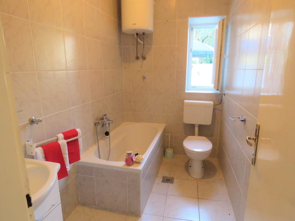 Toilet, Bathroom