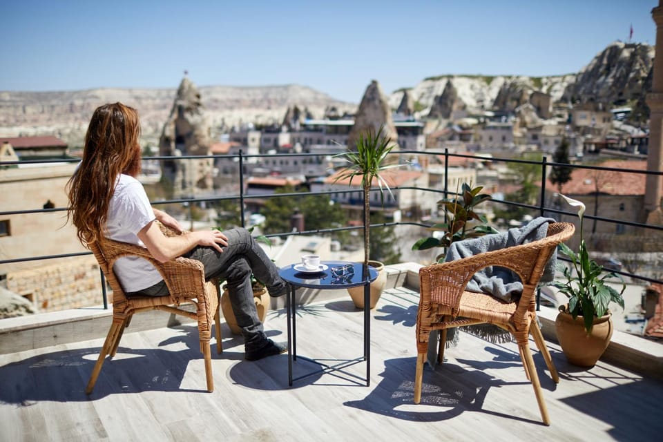 Natural landscape, View (from property/room), Balcony/Terrace, Landmark view, Mountain view