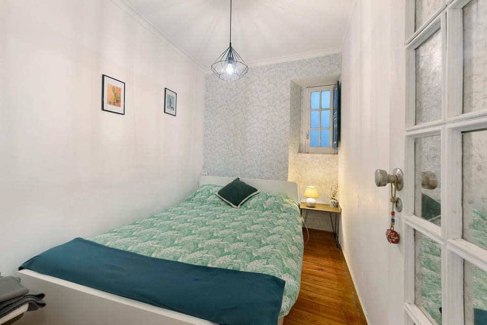 Property building, Living room, Bedroom