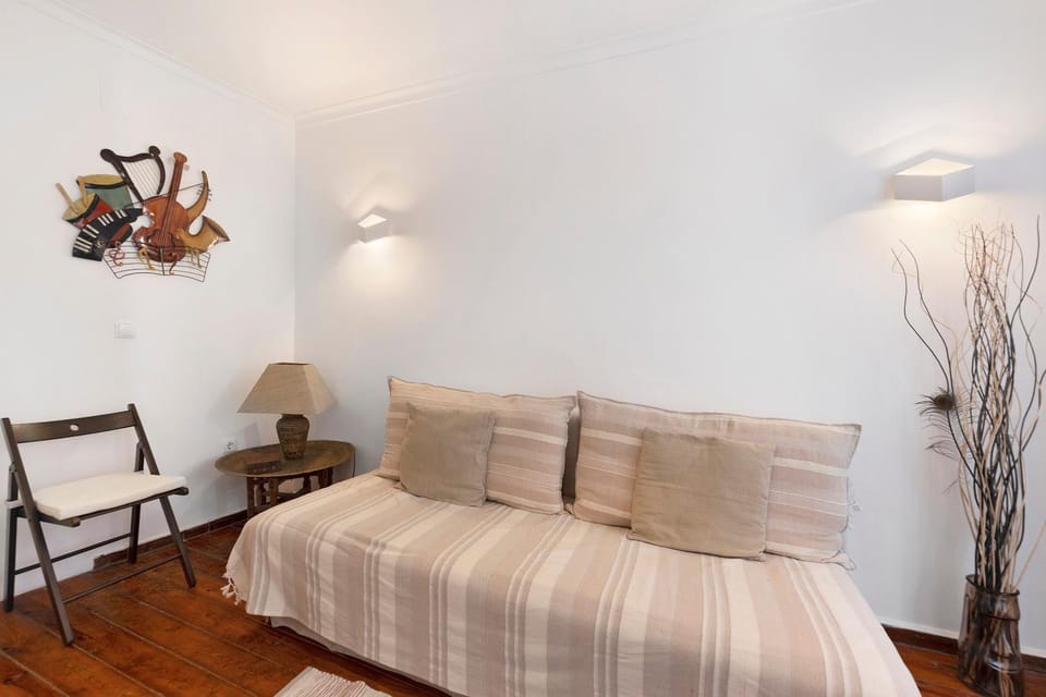 Property building, Living room, Bedroom