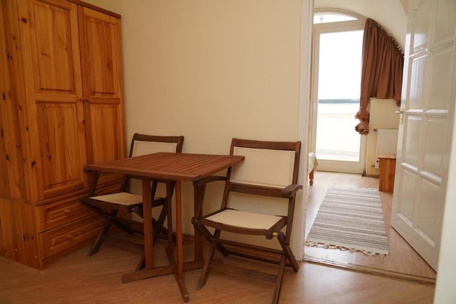 Balatonalmádi, Mátyás király Nyaraló Apartment in Hungary