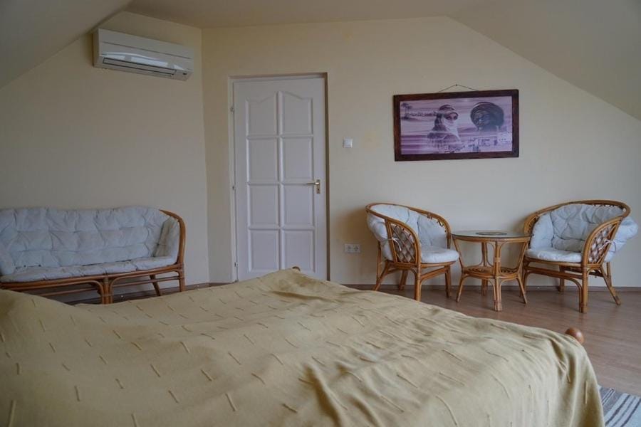 Balatonalmádi, Mátyás király Nyaraló Apartment in Hungary