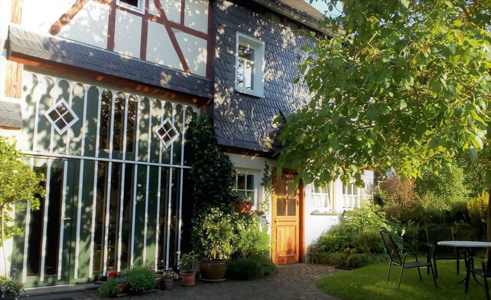 Property building, Facade/entrance, Summer