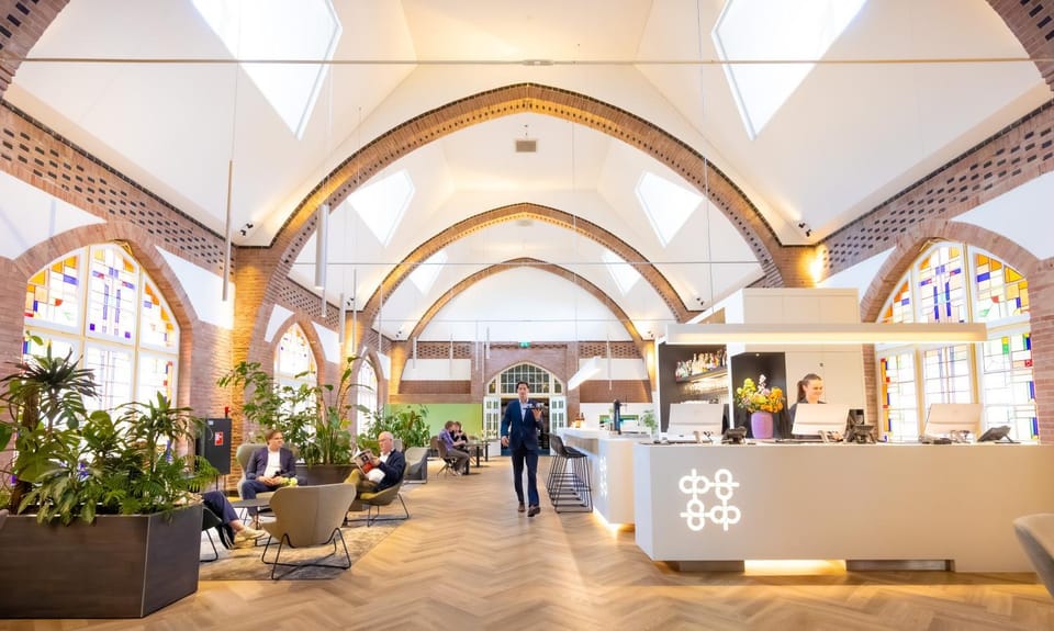 Onderwijshotel De Rooi Pannen Tilburg Hotel in Tilburg