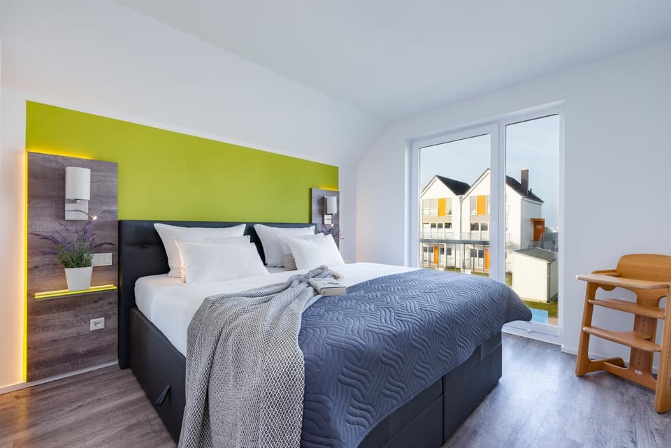 Bed, Bedroom
