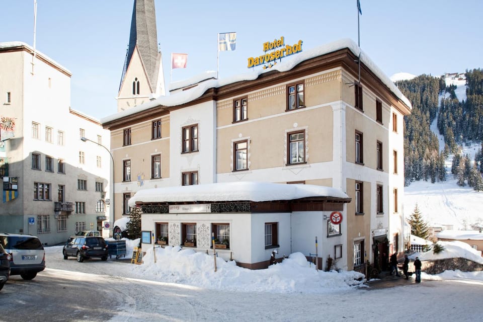 Facade/entrance, Winter
