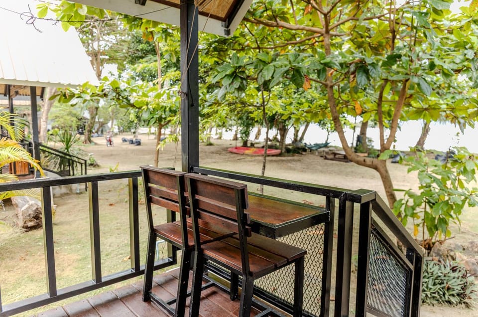 Sunrise House Bed and Breakfast in Krabi Changwat