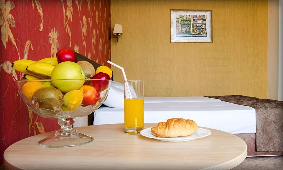 Bed, Photo of the whole room, Bedroom, Breakfast, heating