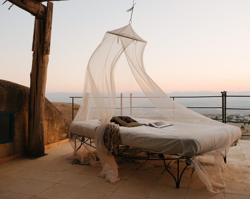 Natural landscape, View (from property/room), Balcony/Terrace, sunbed