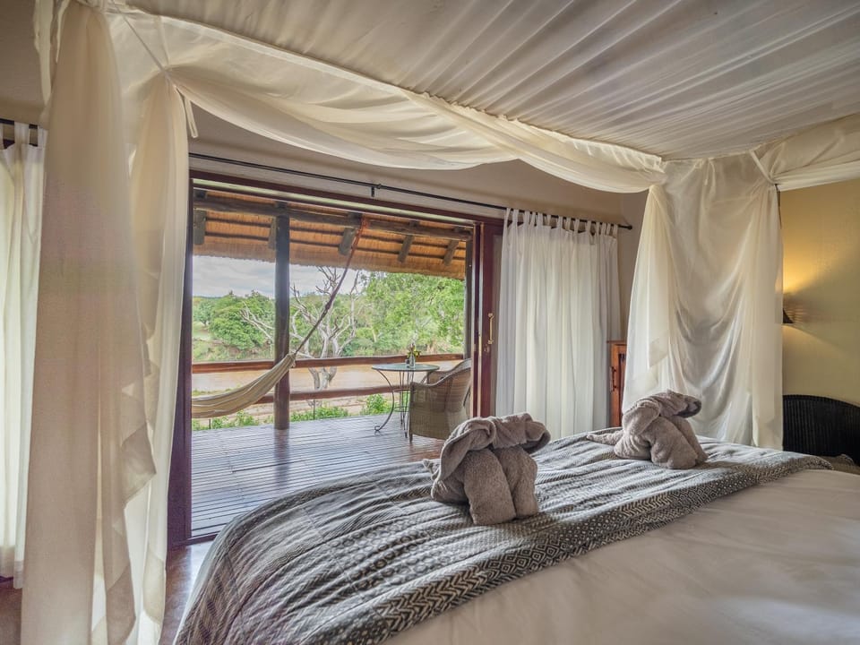 Bed, View (from property/room), Balcony/Terrace, Photo of the whole room