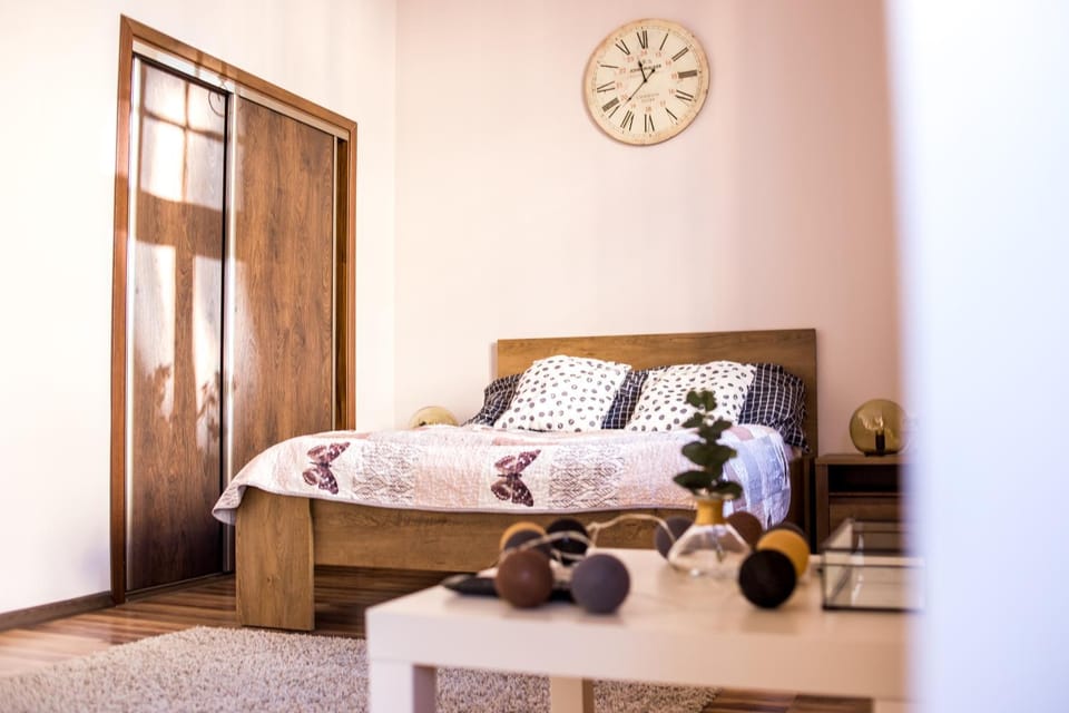 Bedroom, bunk bed