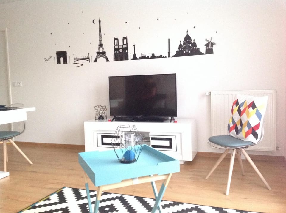 SouheilRebekaHome Apartment in Chessy