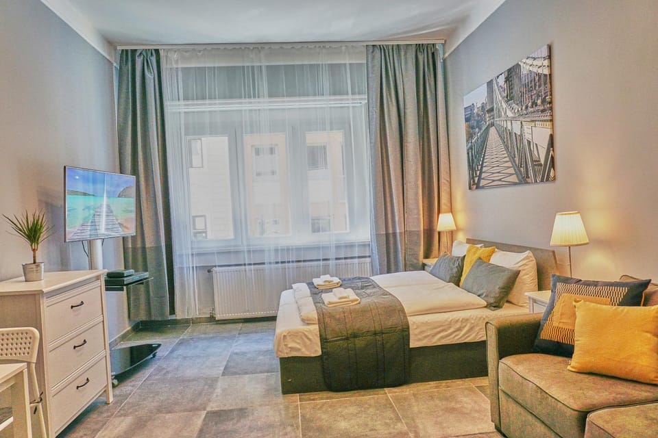Living room, Bedroom