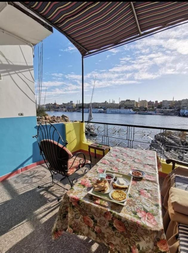 Balcony/Terrace, River view