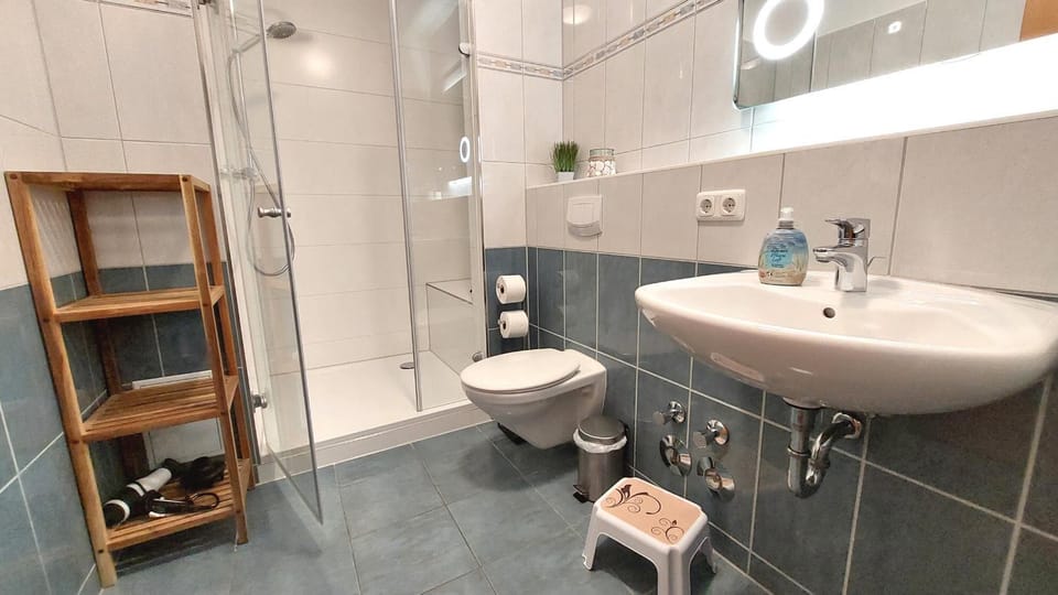 Shower, Toilet, Bathroom