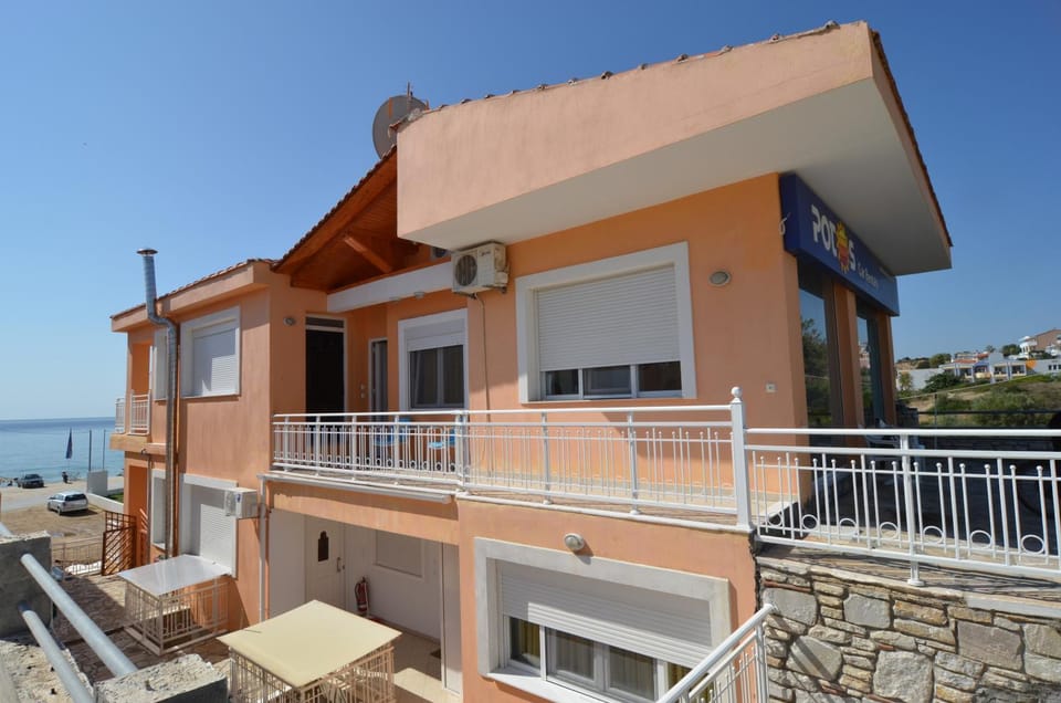 Property building, Day