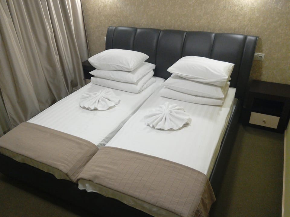 Guest House at Lesya Ukrainka Bed and Breakfast in Lviv Oblast