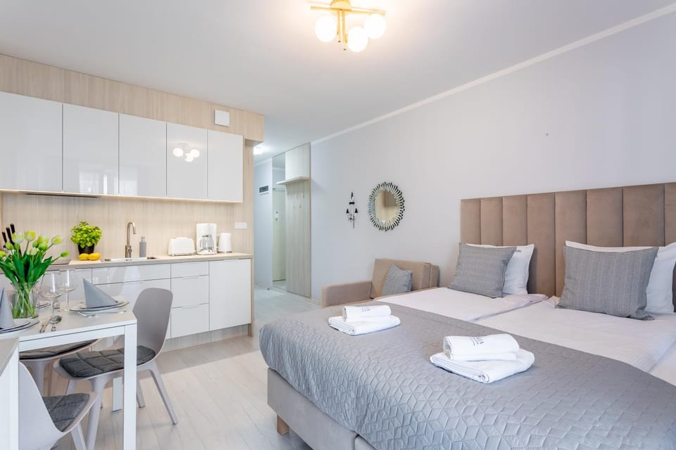 Bed, Kitchen or kitchenette, Photo of the whole room