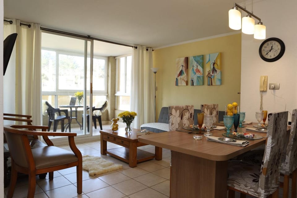 Living room, Photo of the whole room, Dining area