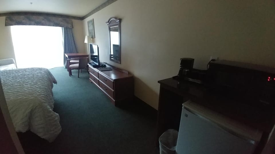 Palace Inn & Suites Hotel in Lincoln City