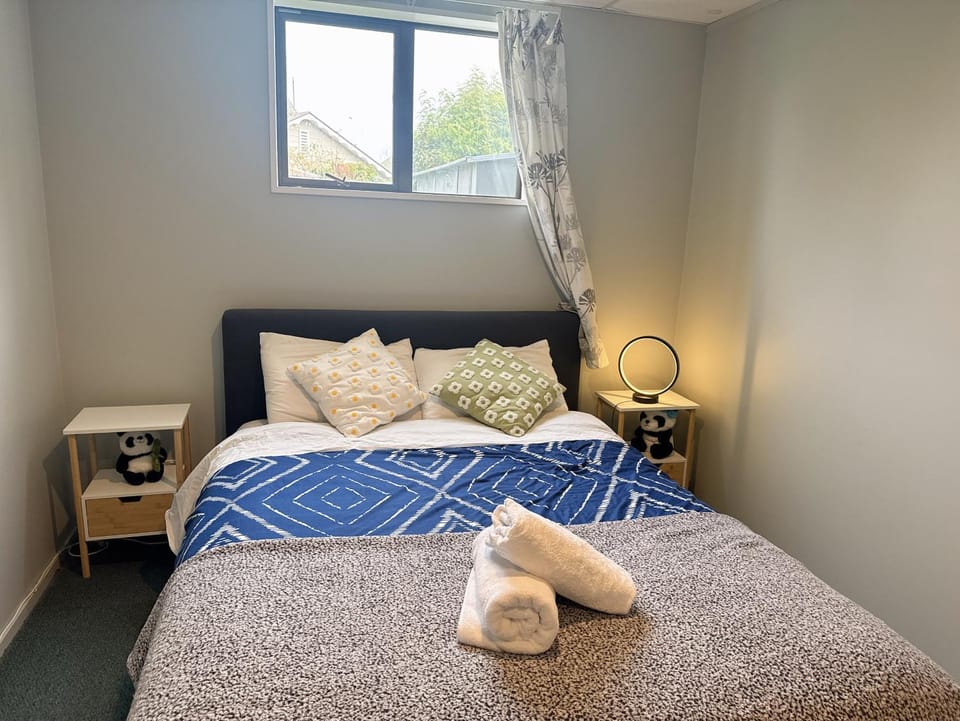West Lake one bedroom accommodation Vacation rental in Christchurch