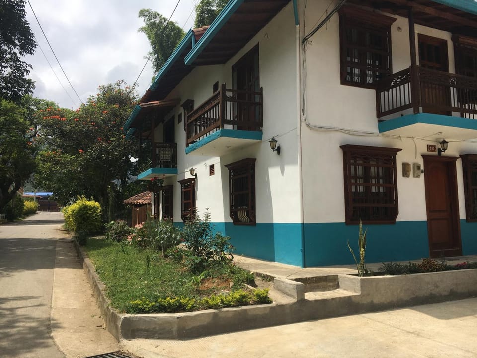 Property building, Garden view, Street view