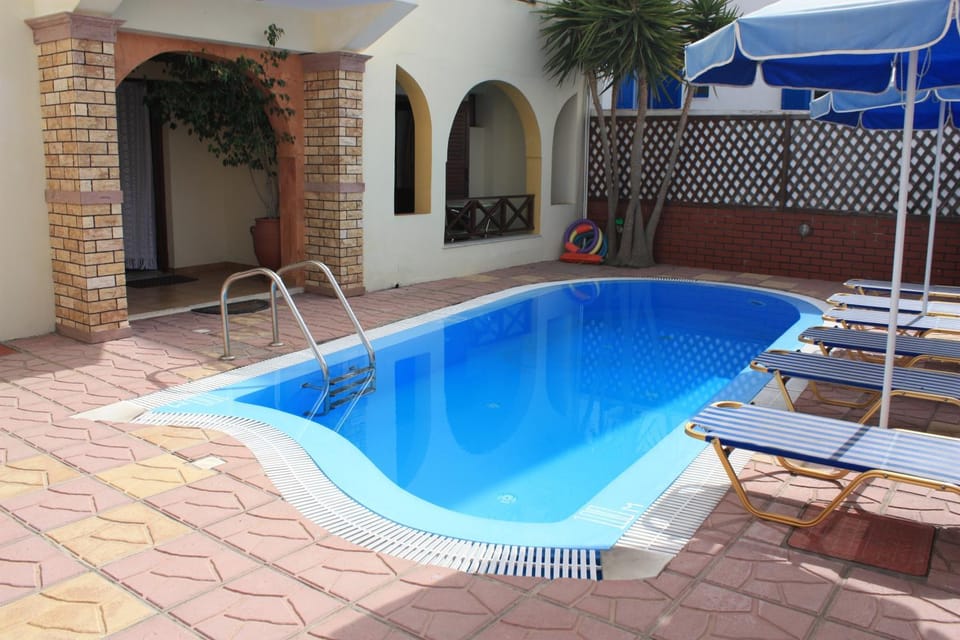 Day, Swimming pool, Swimming pool