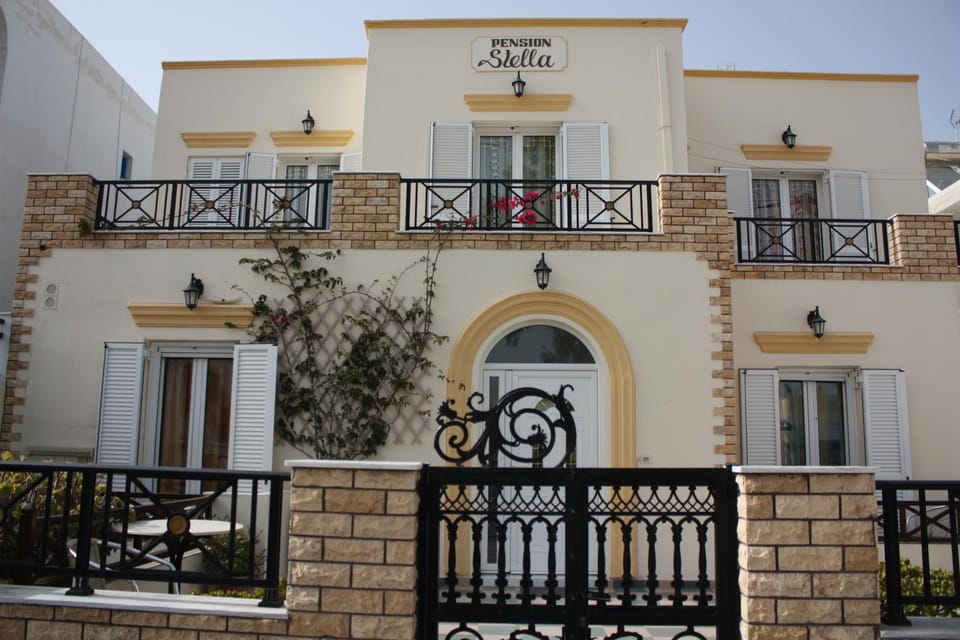 Property building, Day